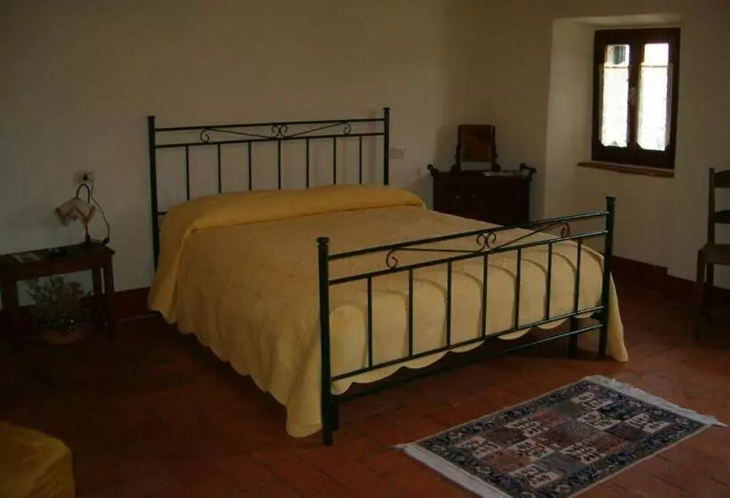 Hotelli Agriturismo Fienile Del Canalone