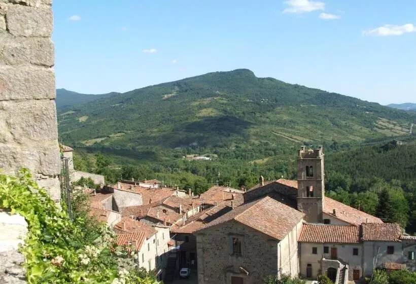 Hotelli Agriturismo Fienile Del Canalone