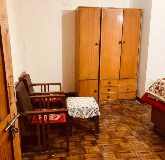 Hotelli Ganga Cottage !! 1,2,3 Bedrooms Cottage Available Near Mall Road Manali