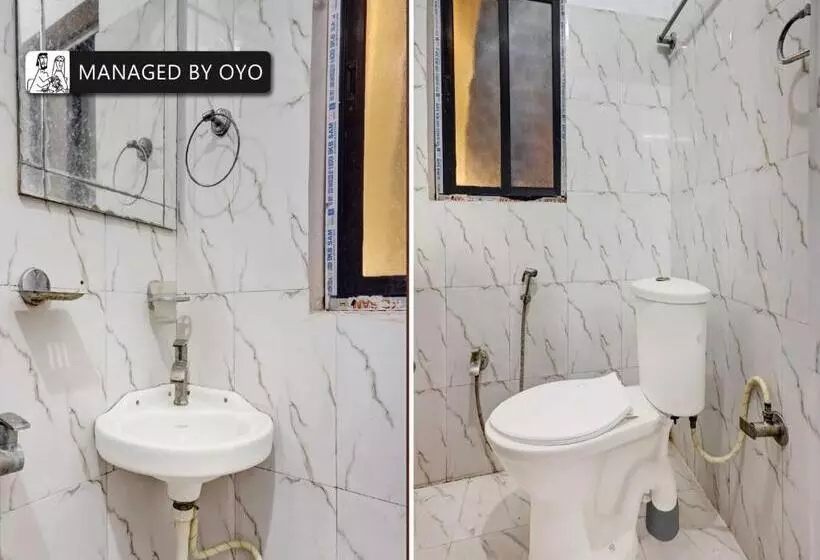 ホテル Oyo Odalbakra Near Aca Stadium