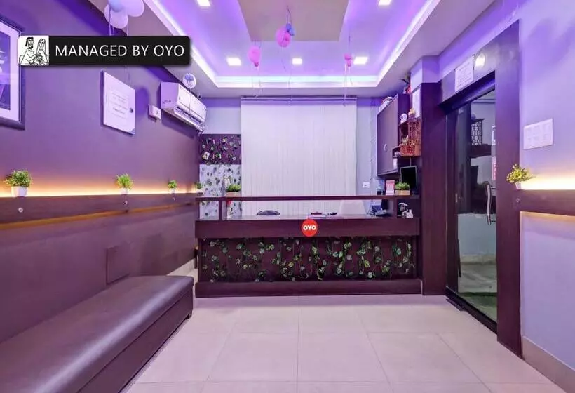 ホテル Oyo Odalbakra Near Aca Stadium
