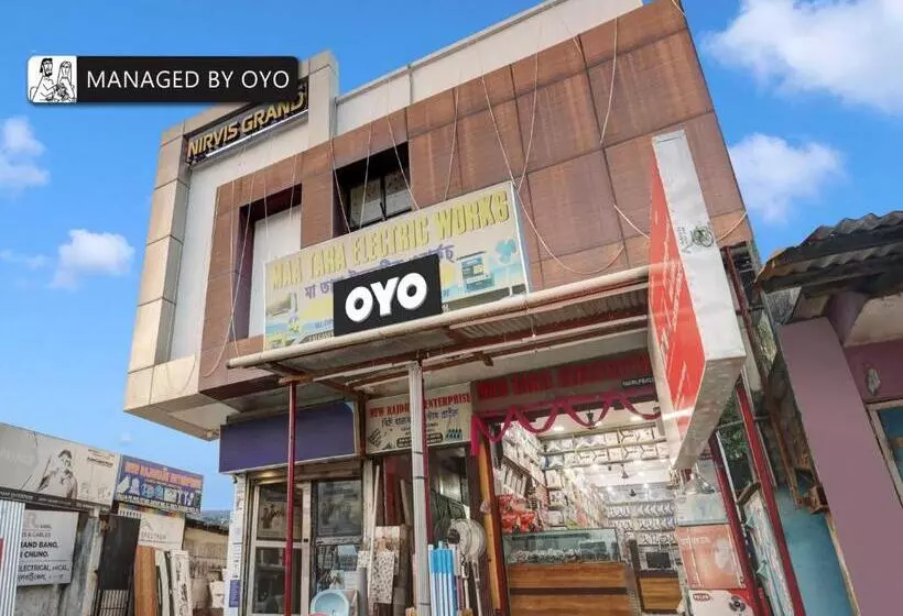ホテル Oyo Odalbakra Near Aca Stadium