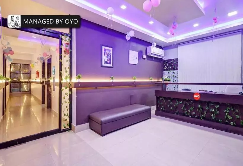 ホテル Oyo Odalbakra Near Aca Stadium