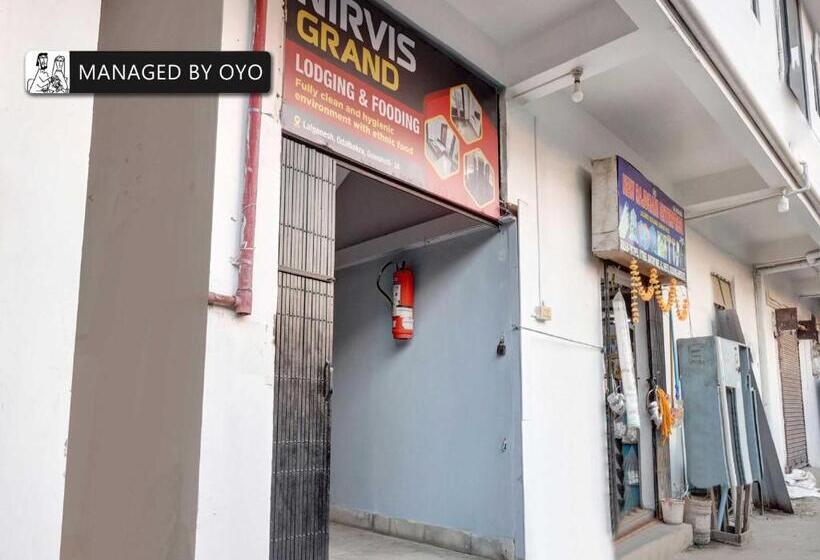 Hotel Oyo Odalbakra Near Aca Stadium