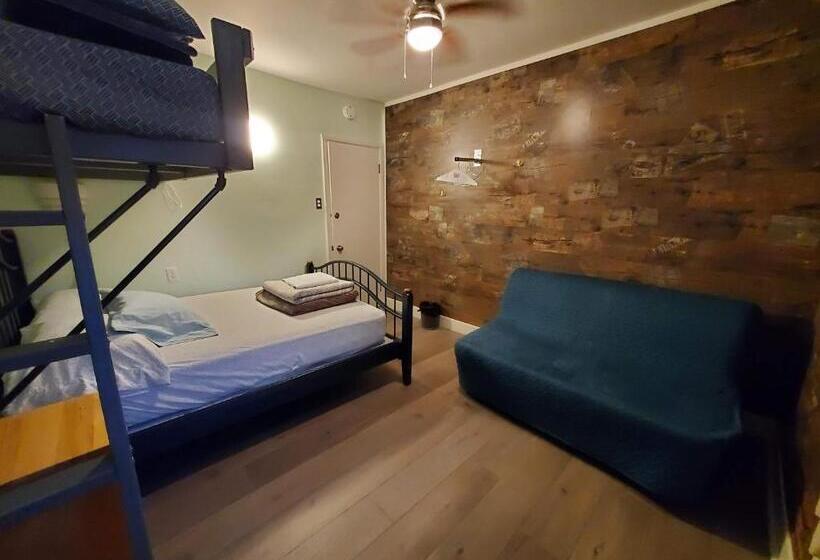 Общежитие Auberge Jeunesse à Loulou