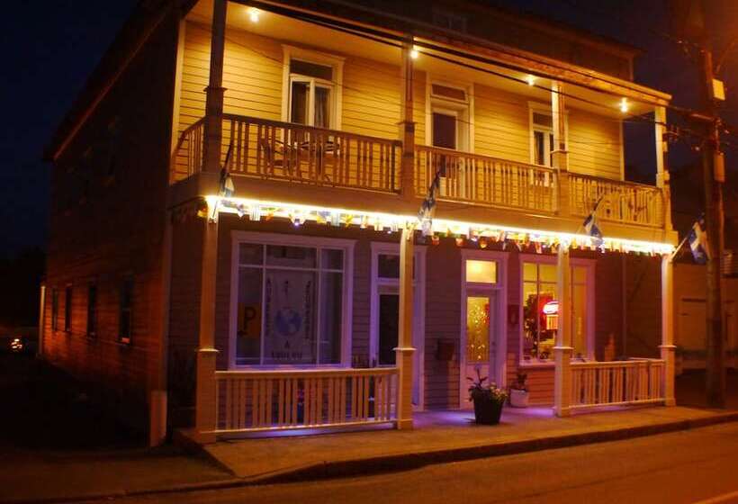 Общежитие Auberge Jeunesse à Loulou