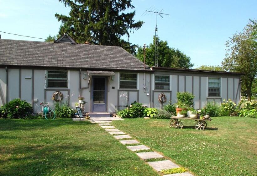 住宿加早餐  Omstead S On Erie