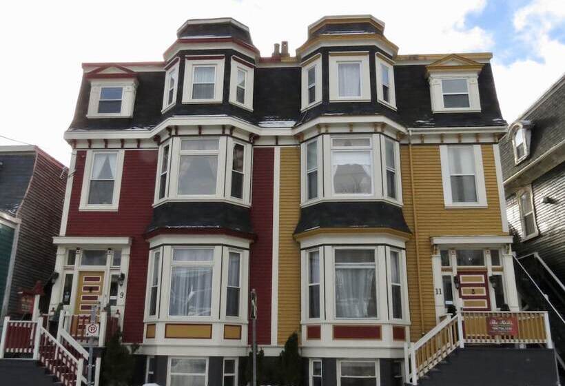 تختخواب و صبحانه The Roses Heritage Inn