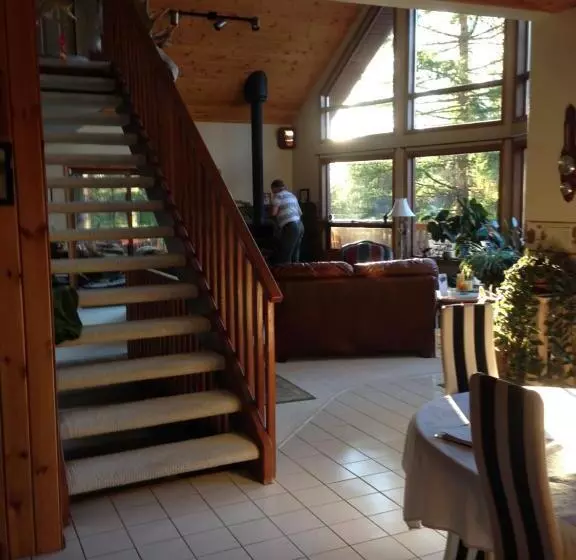End Of The Road B & B