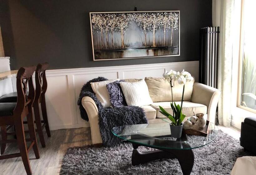 Hotel Qualicum Breeze Beach Resort