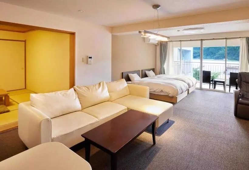 ホテル Reyzenitkinosaki Suite Villa