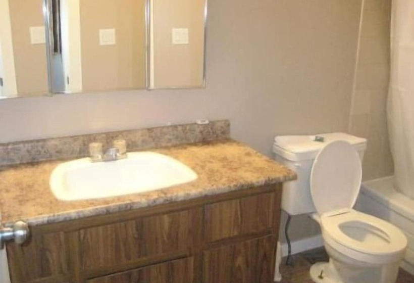 Отель Sleep Right Inn