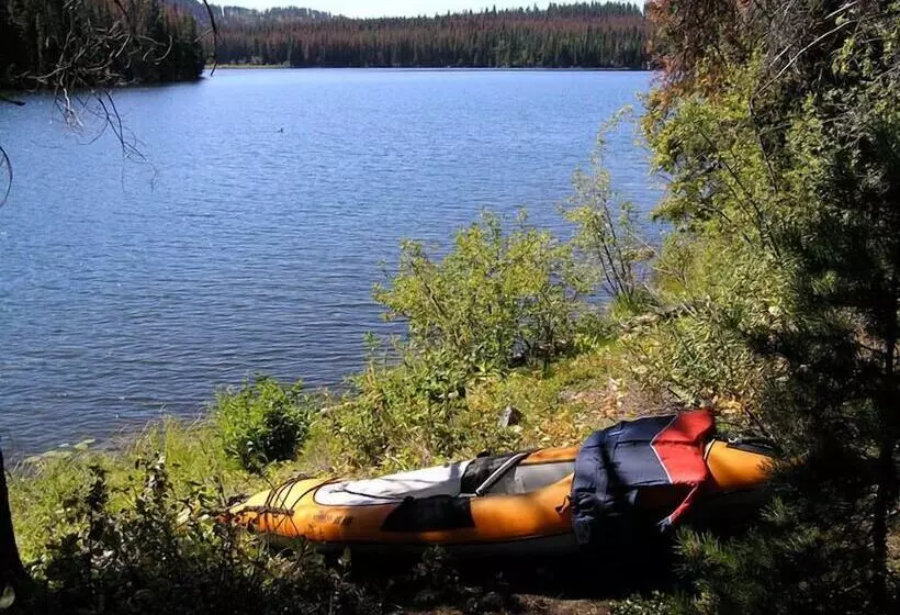 ホテル Ten Ee Ah Lodge & Campground