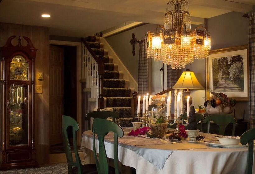 Le Petit Clocher Gite Touristique B & B