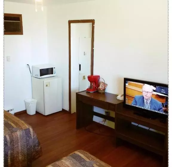 Moosomin Motel