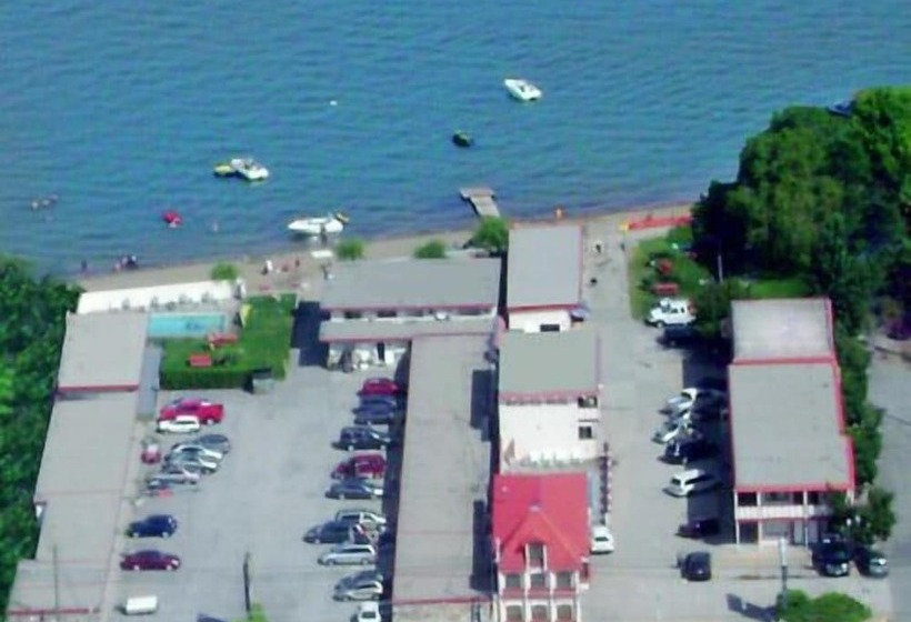 汽车旅馆 Spanish Fiesta Resort