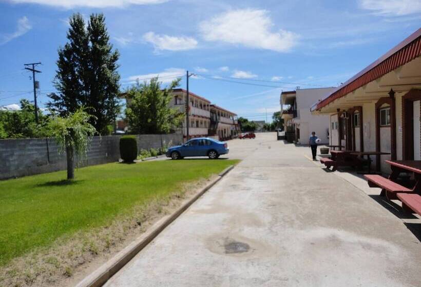 汽车旅馆 Spanish Fiesta Resort