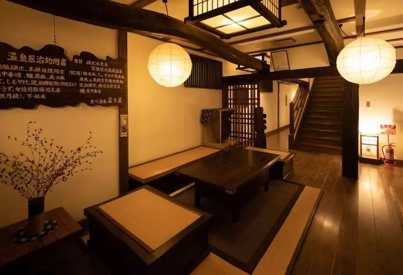 旅館 Fujiya