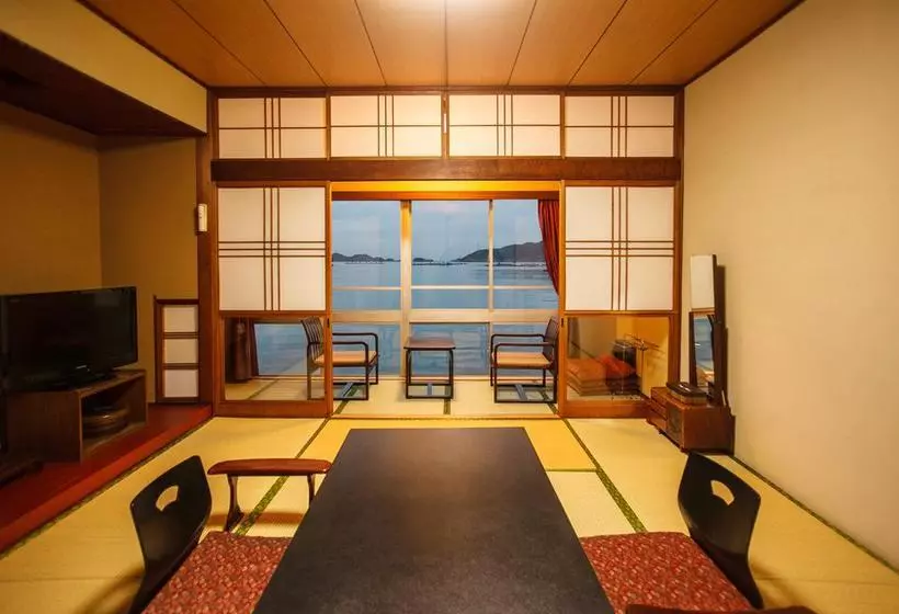 旅館 Kairakuen