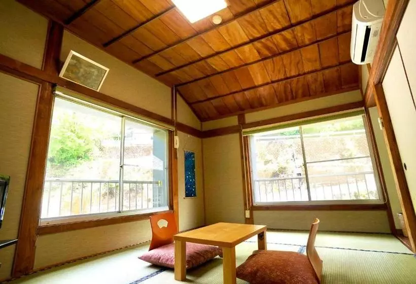 Ryokan Takaosou