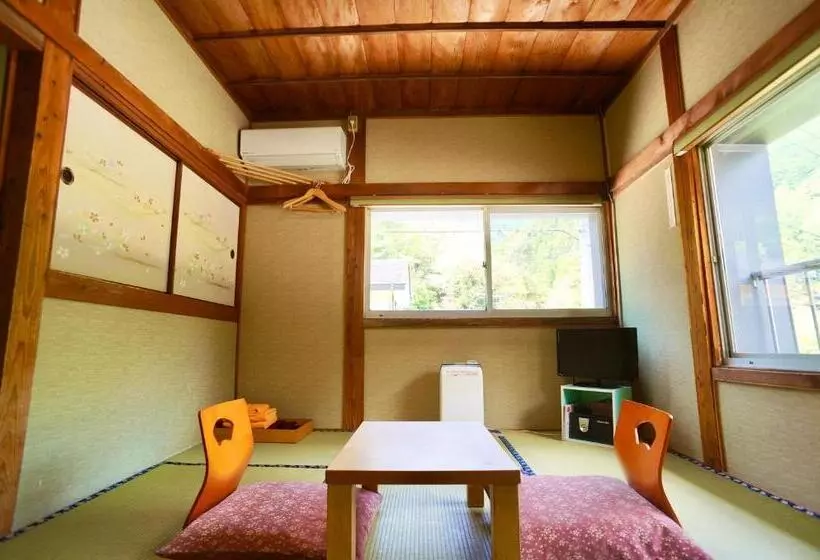 Ryokan Takaosou