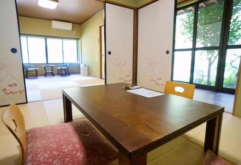Ryokan Takaosou