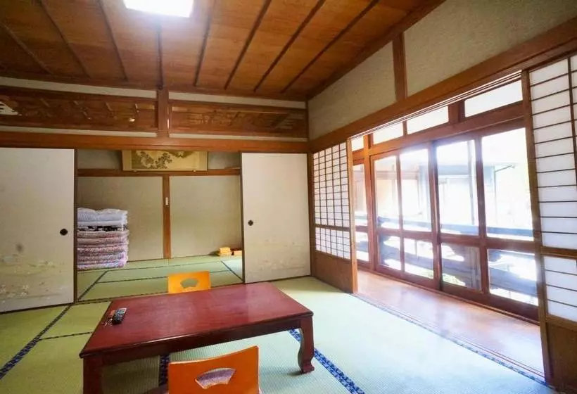 Ryokan Takaosou