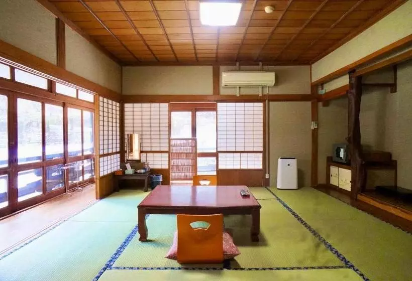 Ryokan Takaosou