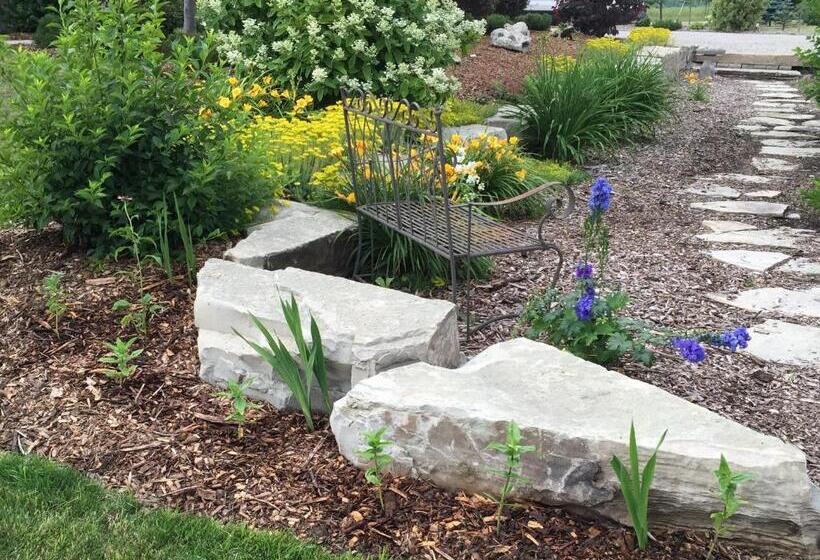 Wenzler S Landing Bed & Breakfast