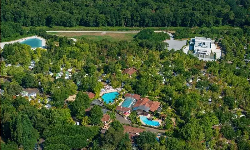 ホテル Kampaoh Mezos