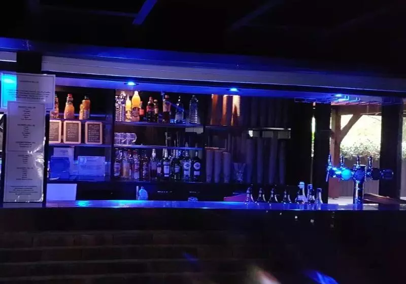 ホテル Kampaoh Mezos