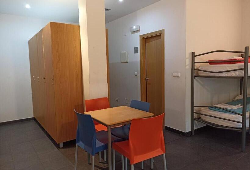 Albergue Francisco Giner De Los Rios