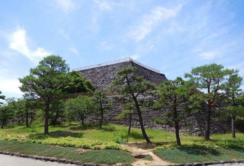 בית מלון כפרי Crown Palais Kofu