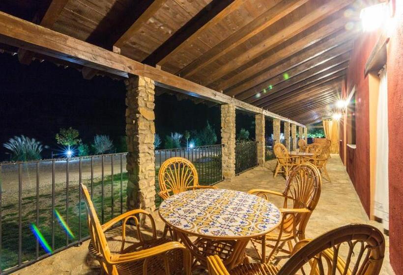 בית מלון כפרי El Cantón Rural