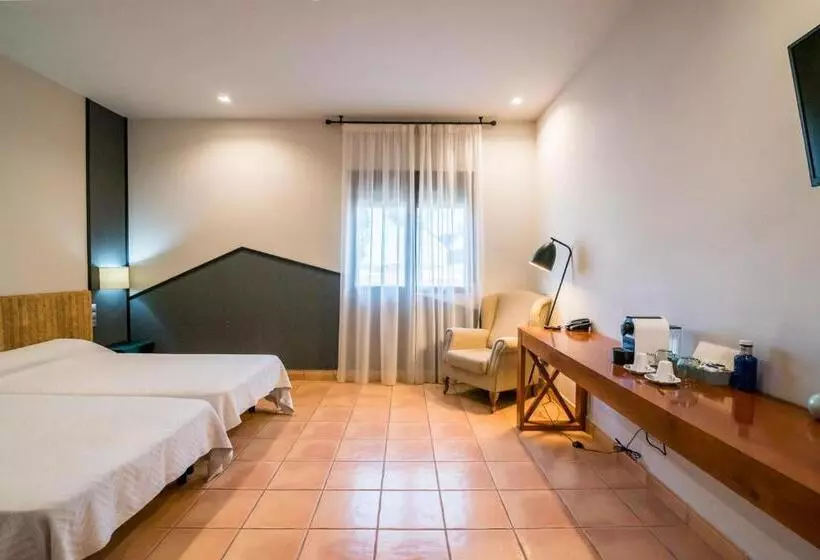 Hotelli El Coto De Quevedo