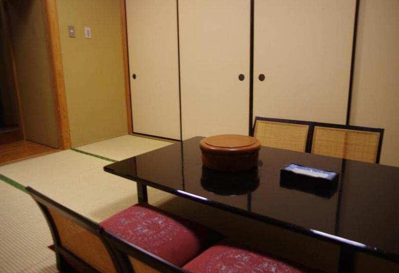 Отель Gifu Castle Inn