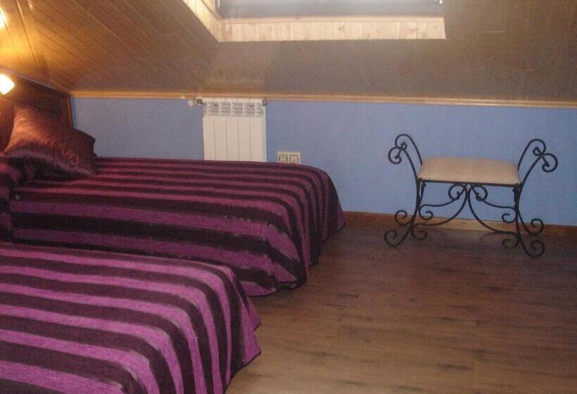 Hotel Rural El Caseron De Linarejos