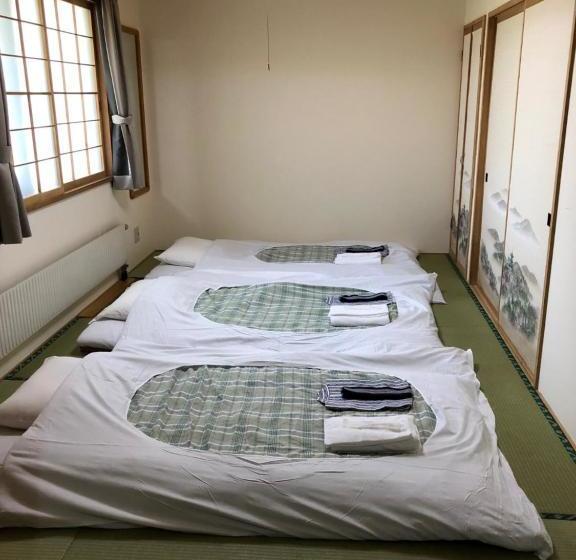 فندق Rusutsu Lodges Pension Lilla Huset