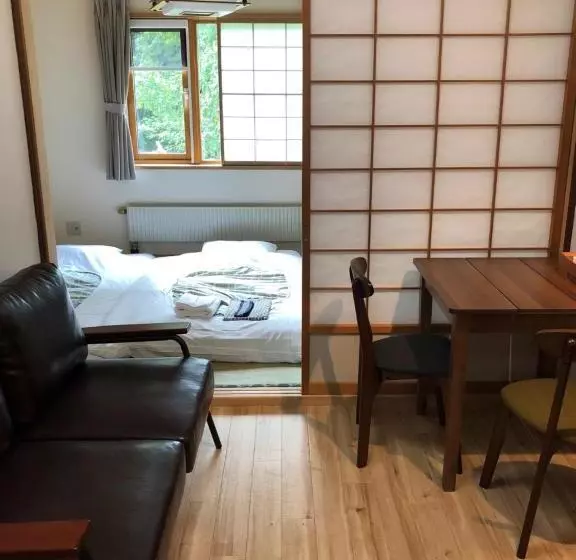 ホテル Rusutsu Lodges Pension Lilla Huset