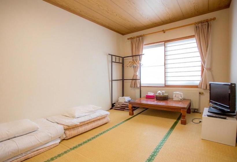 فندق Rusutsu Lodges Pension Lilla Huset