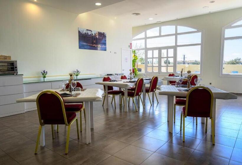 ホテル Los Barruecos