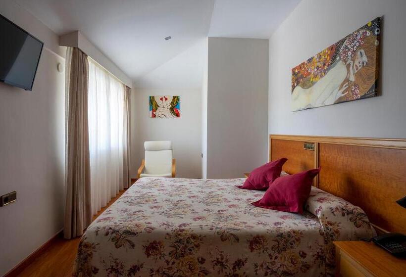 ホテル Los Barruecos