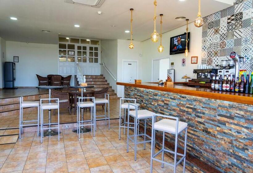 ホテル Los Barruecos