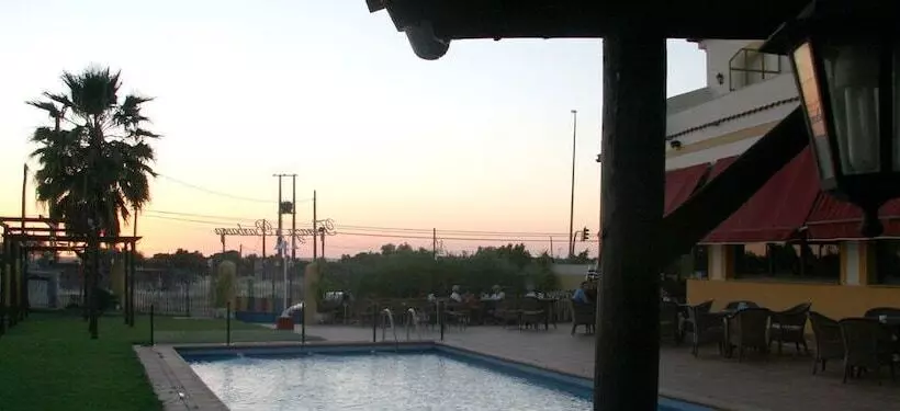 Hotelli Los Barruecos