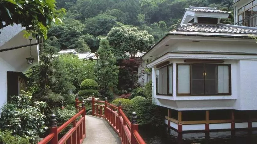 Motoyu Ryokan