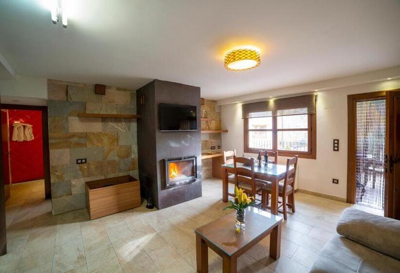 استراحتگاه Suites Finca Los Olivos