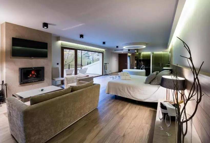 استراحتگاه Suites Finca Los Olivos