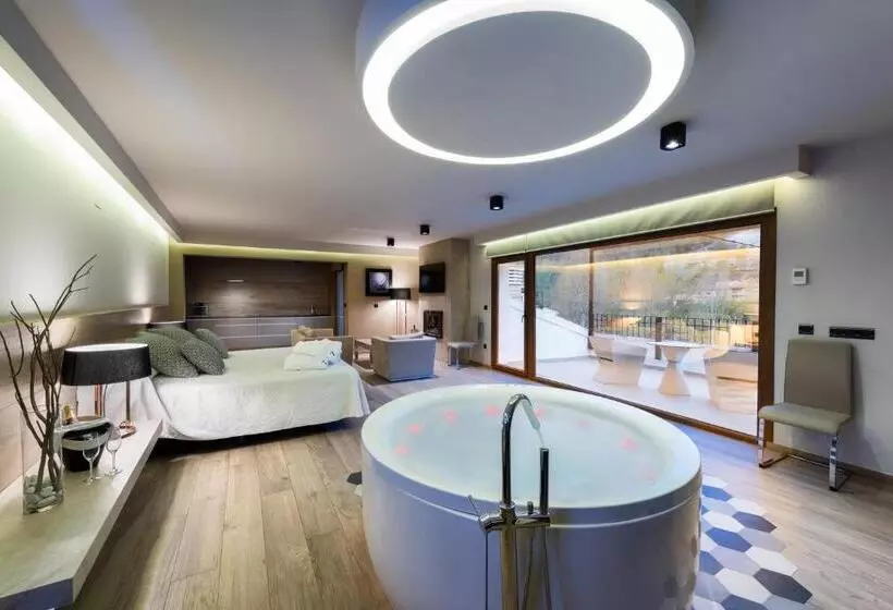 استراحتگاه Suites Finca Los Olivos