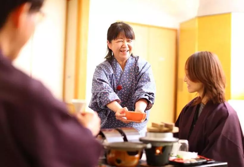 旅館 Jizaiso