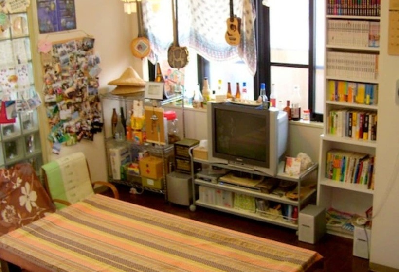 Shimayado Gettouya Hostel